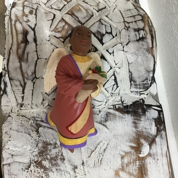 HALLMARK Vintage Keepsake Ornament A Celebration of Angels for African-Americans - Picture 2 of 7